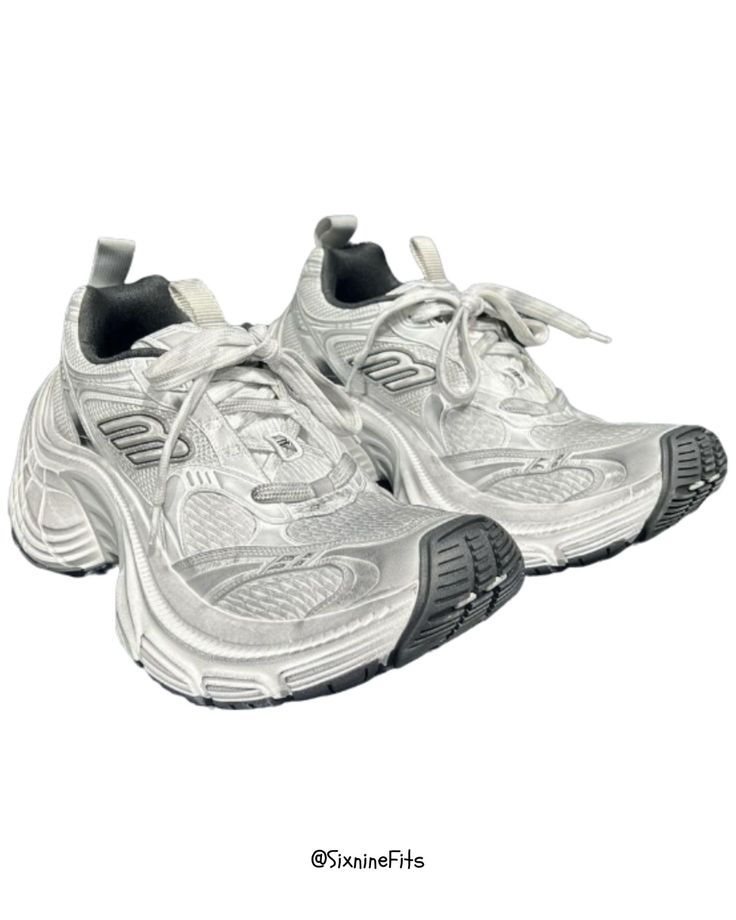 Balenciaga 10XL Sneakers