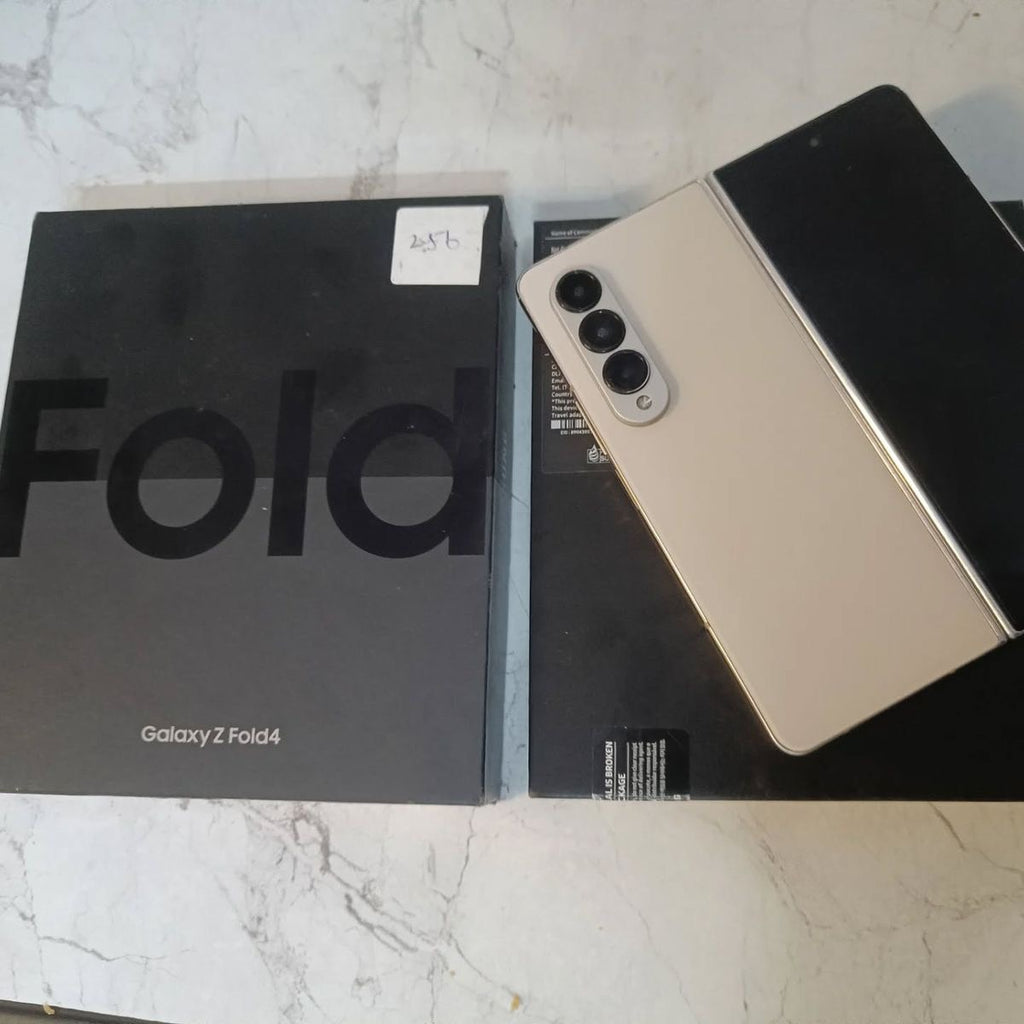 Samsung Galaxy Z Fold 4