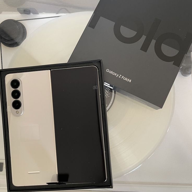 Samsung Galaxy Z Fold 4