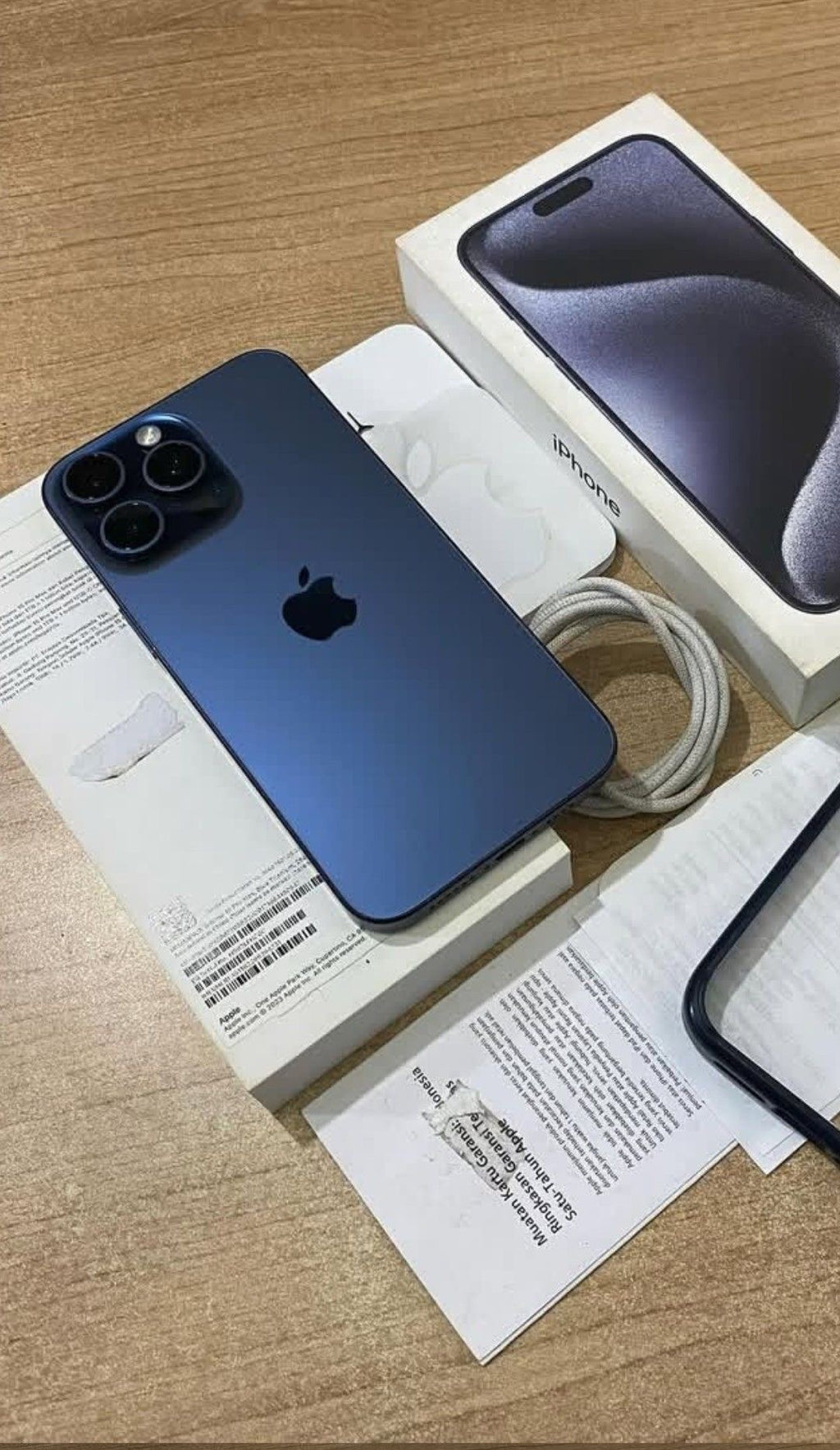 iPhone 16 Pro Max