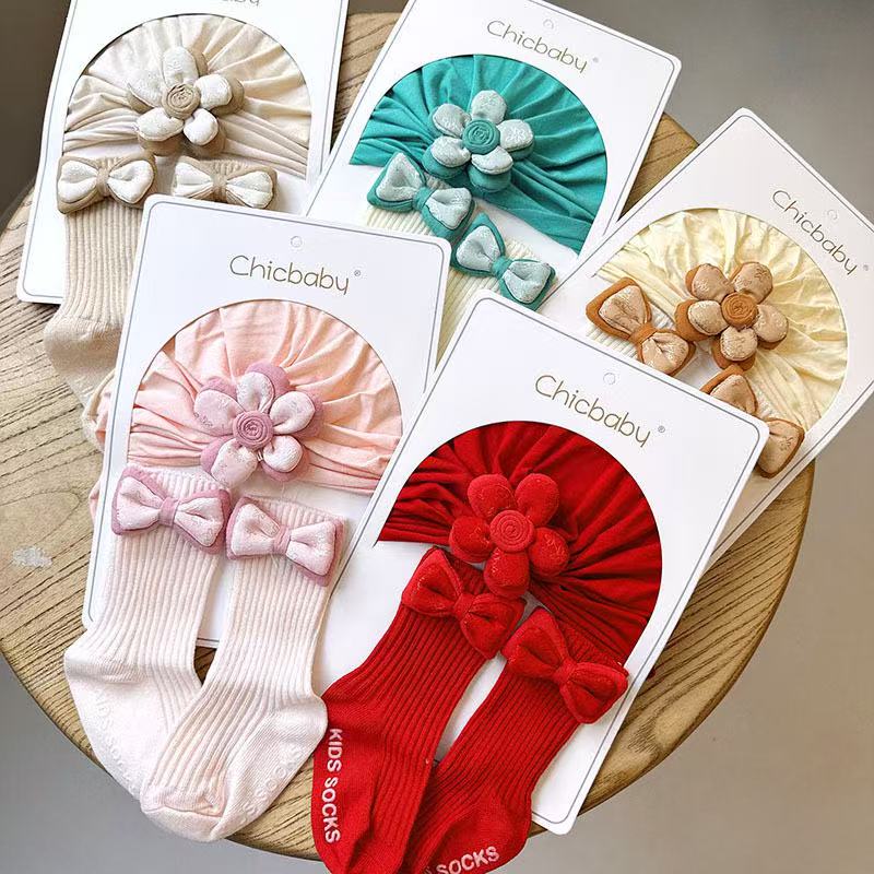 Baby hat and socks set