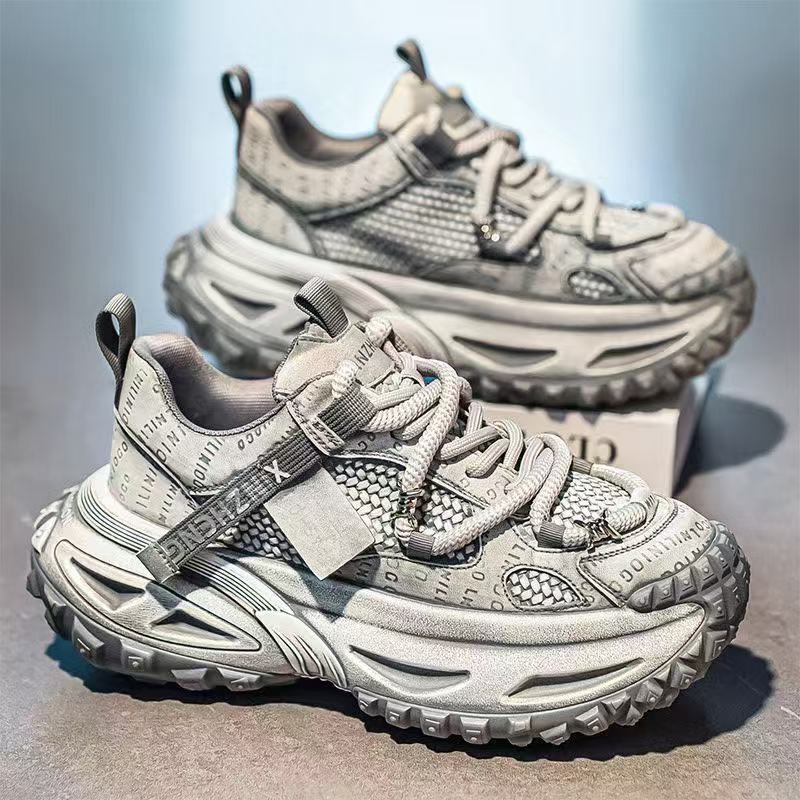 Tingw Ffitctu sneakers